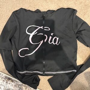 I am GIA set black and light pink
